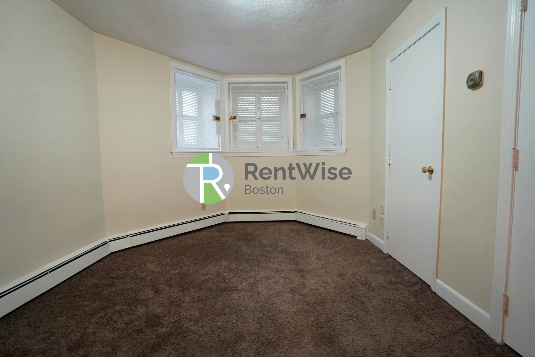 Studio bed, 1 bath apartment for rent at 1120 Commonwealth Ave Unit A, Allston