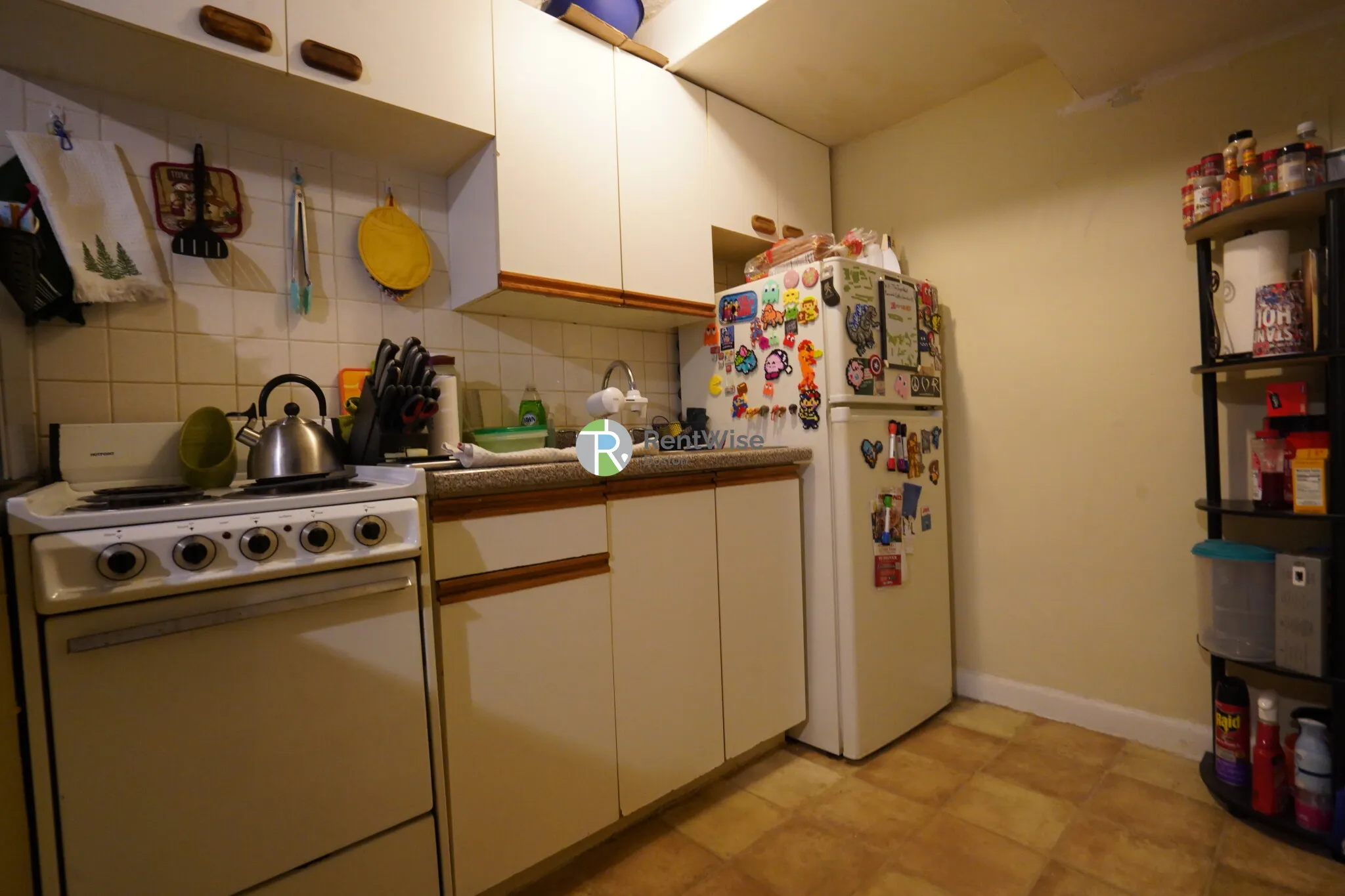 2 bed, 1 bath apartment for rent at 1120 Commonwealth Ave Unit C, Allston — photo 4 of 28