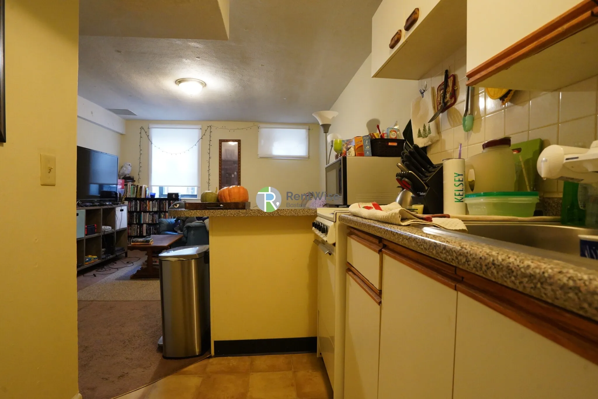 2 bed, 1 bath apartment for rent at 1120 Commonwealth Ave Unit C, Allston — photo 6 of 28