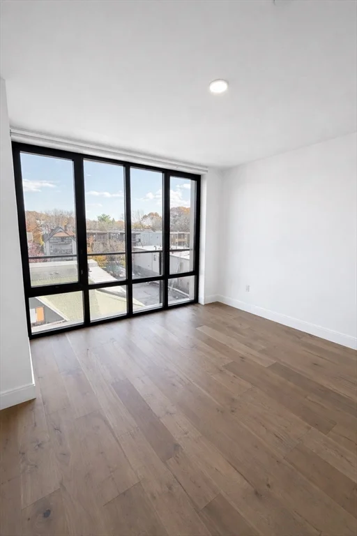 1 bed, 1 bath apartment for rent at 1121 Dorchester Ave Unit 301, Dorchester — photo 4 of 5
