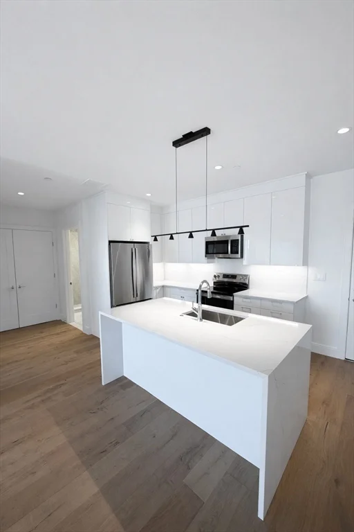 1 bed, 1 bath apartment for rent at 1121 Dorchester Ave Unit 404, Dorchester — photo 2 of 6