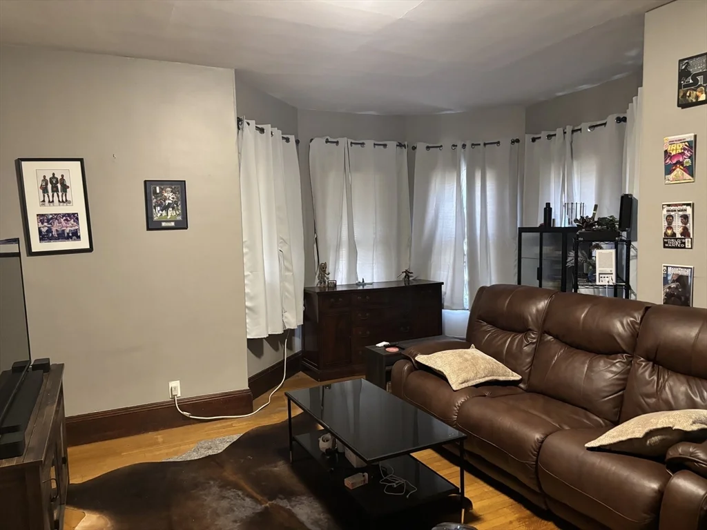 3 bed, 1 bath apartment for rent at 1122 Adams St Unit 1, Dorchester — photo 4 of 11