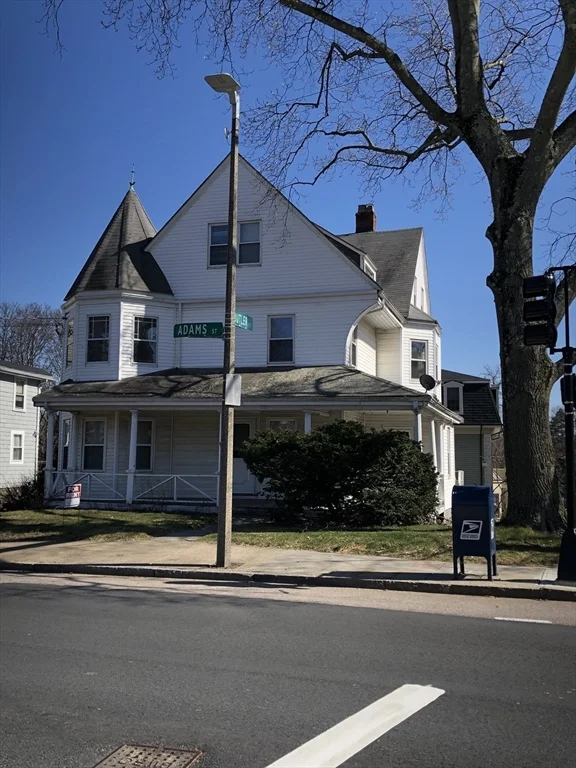 3 bed, 1 bath apartment for rent at 1122 Adams St Unit 1, Dorchester — photo 9 of 11