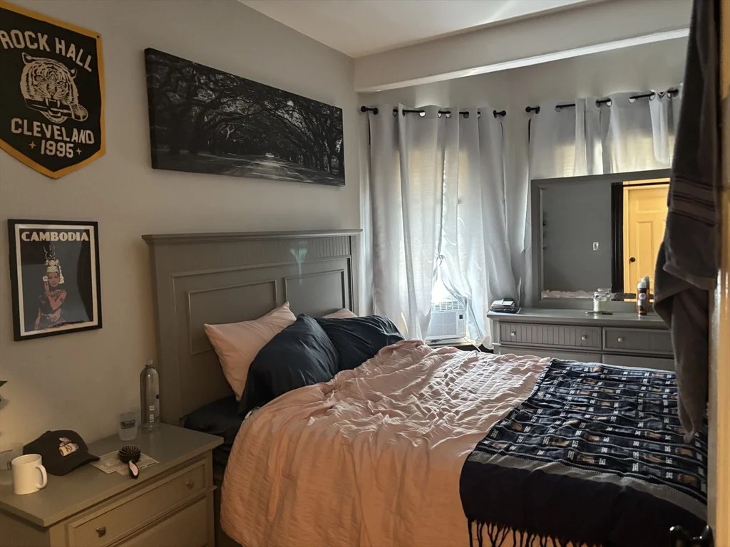 3 bed, 1 bath apartment for rent at 1122 Adams St Unit 1, Dorchester — photo 6 of 11