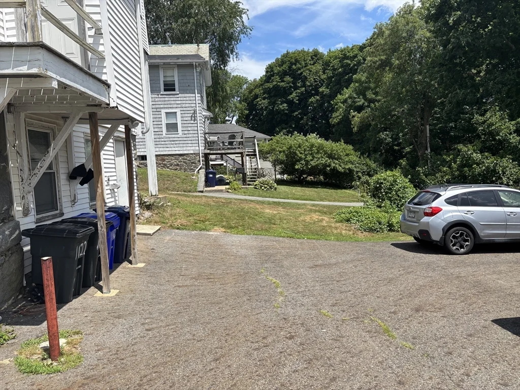 3 bed, 1 bath apartment for rent at 1122 Adams St Unit 1, Dorchester — photo 10 of 11