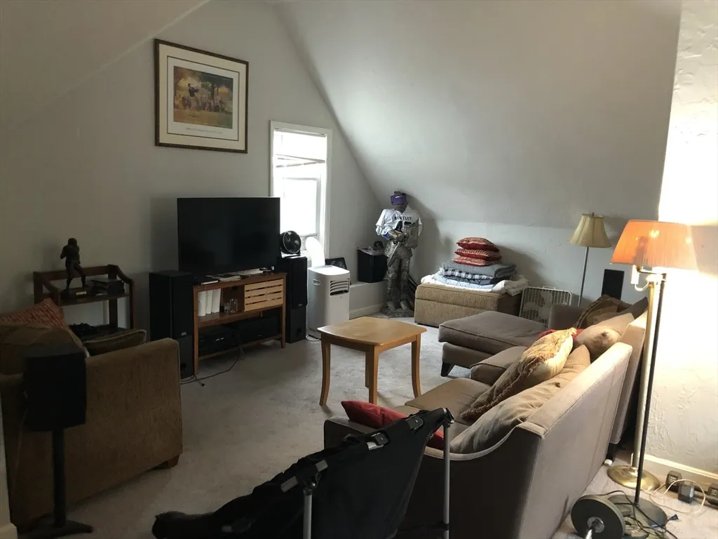 4 bed, 2 bath apartment for rent at 1122 Adams St Unit 2, Dorchester — photo 16 of 21
