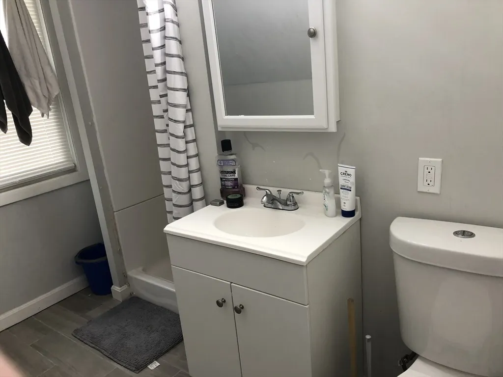 4 bed, 2 bath apartment for rent at 1122 Adams St Unit 2, Dorchester — photo 13 of 21