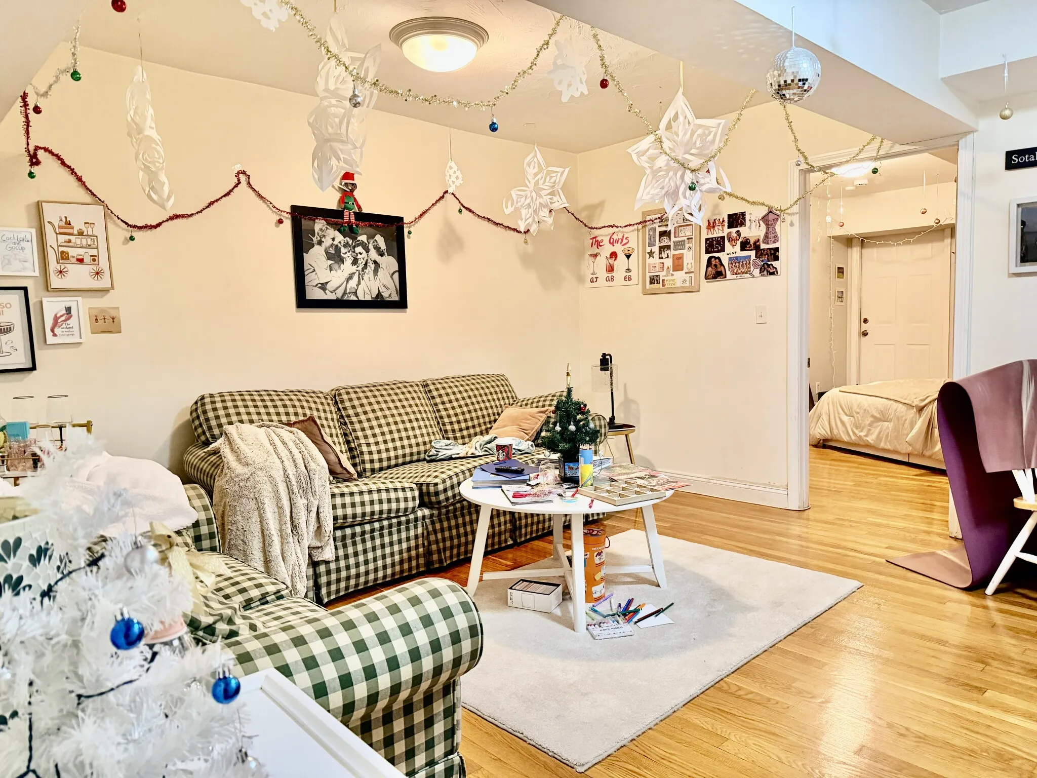 3 bed, 1 bath apartment for rent at 1122 Commonwealth Ave Unit 7, Allston — photo 3 of 13