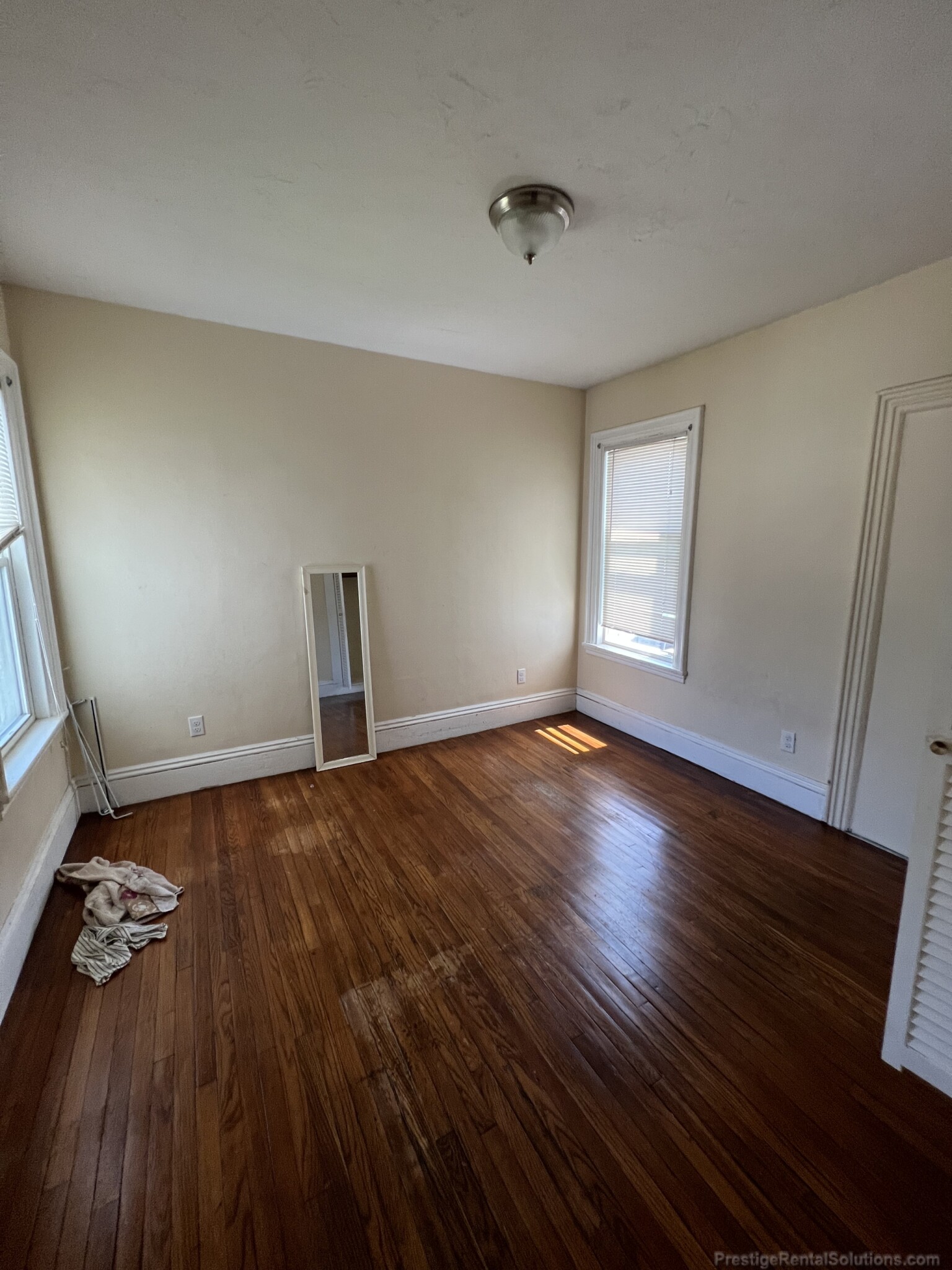 4.5 bed, 2 bath apartment for rent at 1122 River St Unit 2, Hyde Park — photo 11 of 15