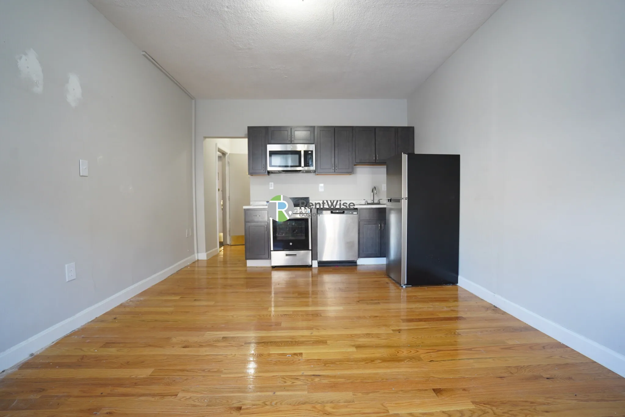 Studio bed, 1 bath apartment for rent at 1124 Commonwealth Ave Unit 1, Allston — photo 5 of 11