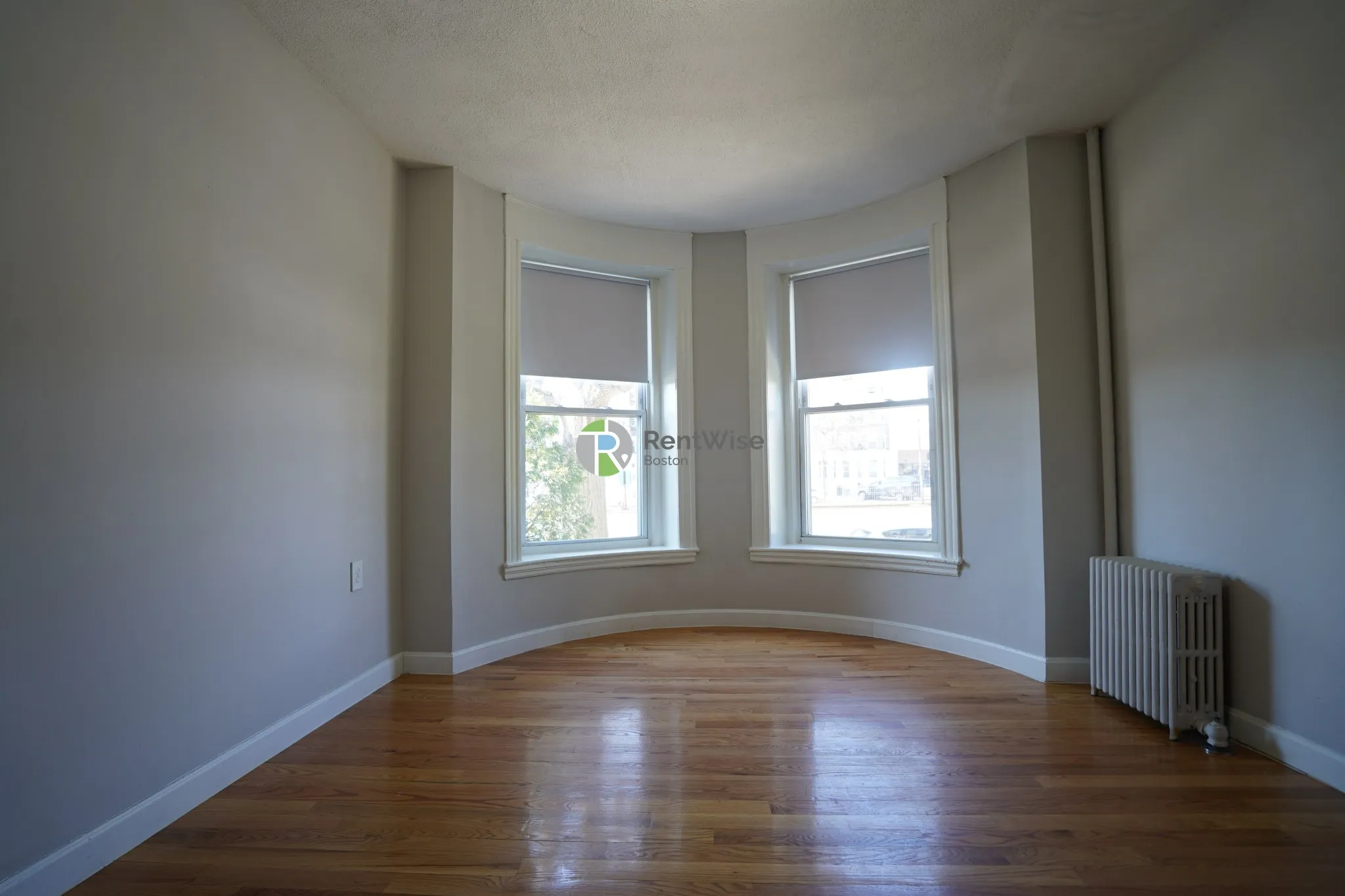 Studio bed, 1 bath apartment for rent at 1124 Commonwealth Ave Unit 1, Allston — photo 3 of 11