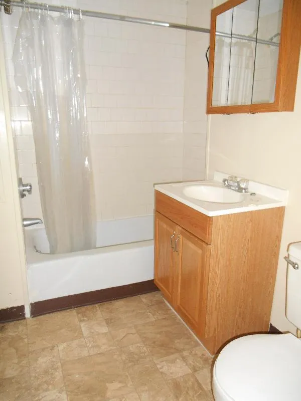 Studio bed, 1 bath apartment for rent at 1124 Commonwealth Ave Unit 5, Allston — photo 7 of 14