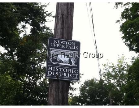 3 bed, 1 bath apartment for rent at 1125 Chestnut St Unit 2, Newton Upper Falls — photo 3 of 13