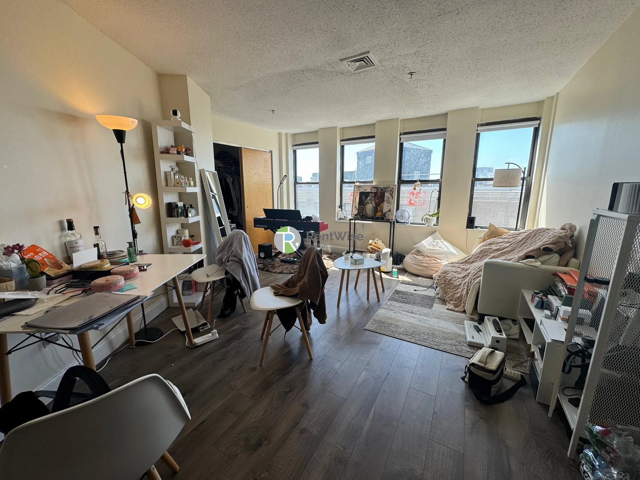 Studio bed, 1 bath apartment for rent at 1126 Boylston St Unit 302, Fenway