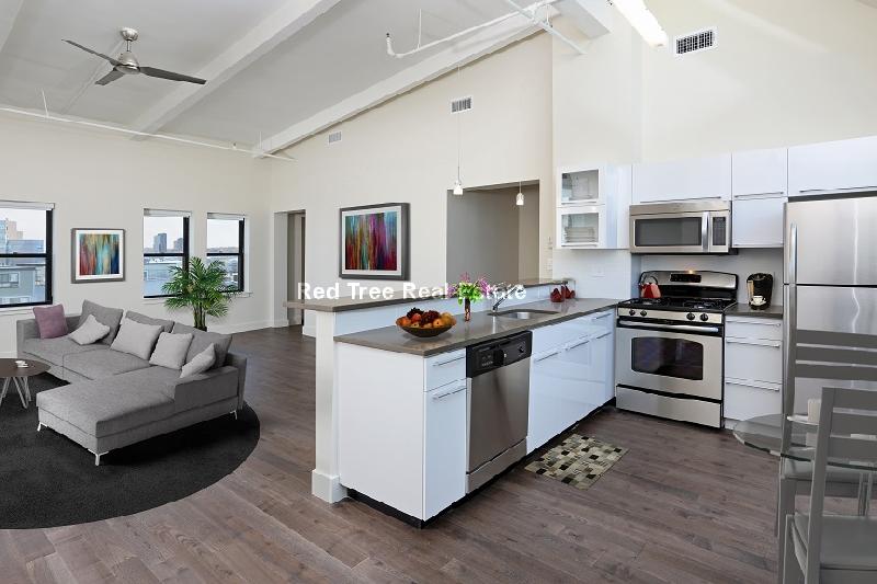Studio bed, 1 bath apartment for rent at 1126 Boylston St Unit 305, Fenway — photo 1 of 8