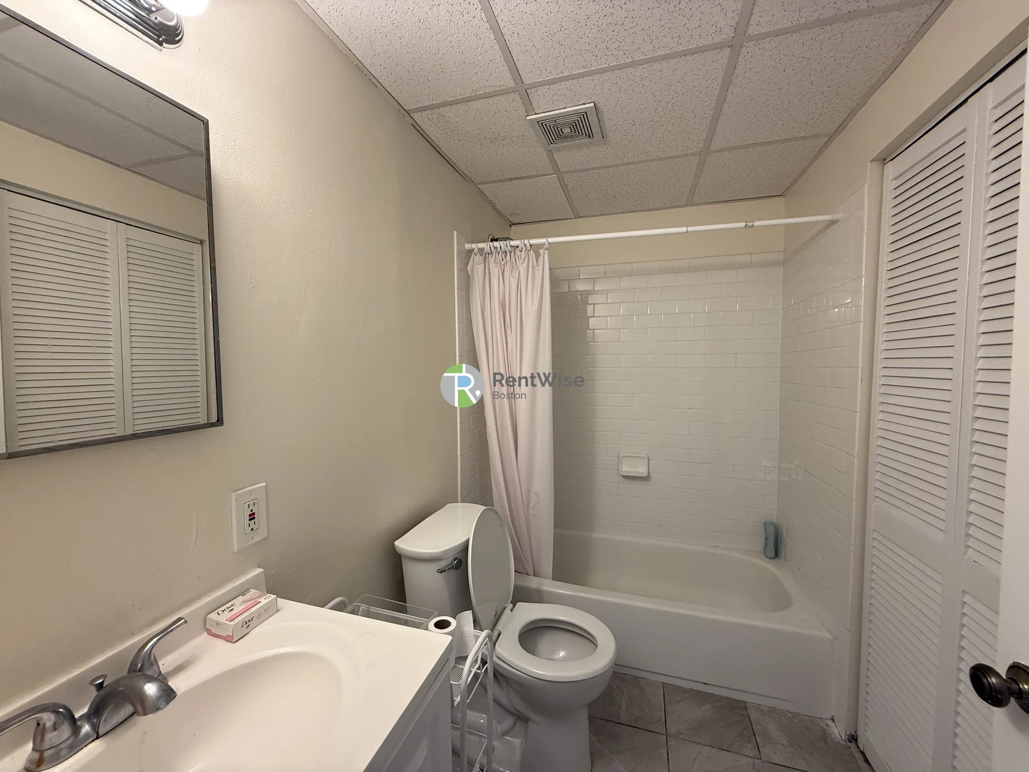 Studio bed, 1 bath apartment for rent at 1126 Boylston St Unit 405, Fenway — photo 9 of 9
