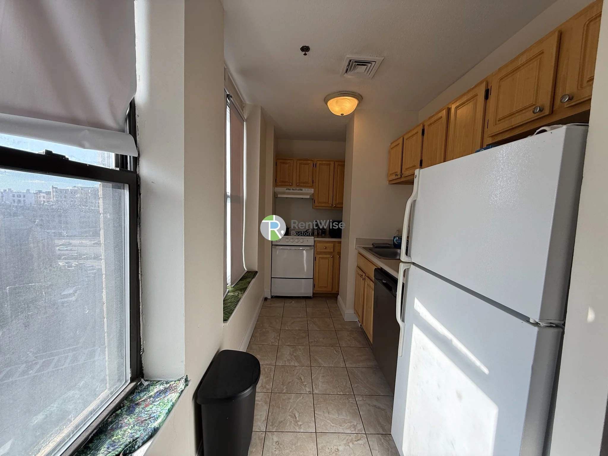 Studio bed, 1 bath apartment for rent at 1126 Boylston St Unit 405, Fenway — photo 7 of 9