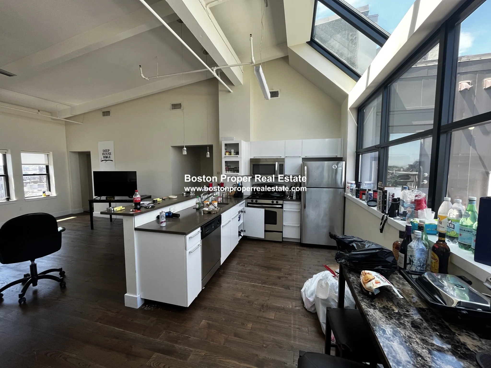 2 bed, 2 bath apartment for rent at 1126 Boylston St Unit 701A, Fenway — photo 4 of 12
