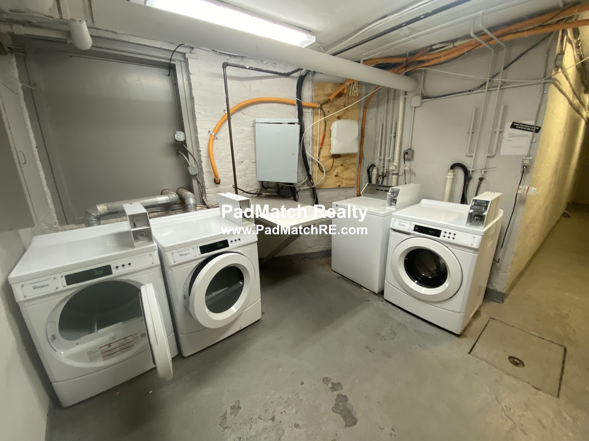 2 bed, 1 bath apartment for rent at 1126 Commonwealth Ave Unit 6, Brighton — photo 3 of 9