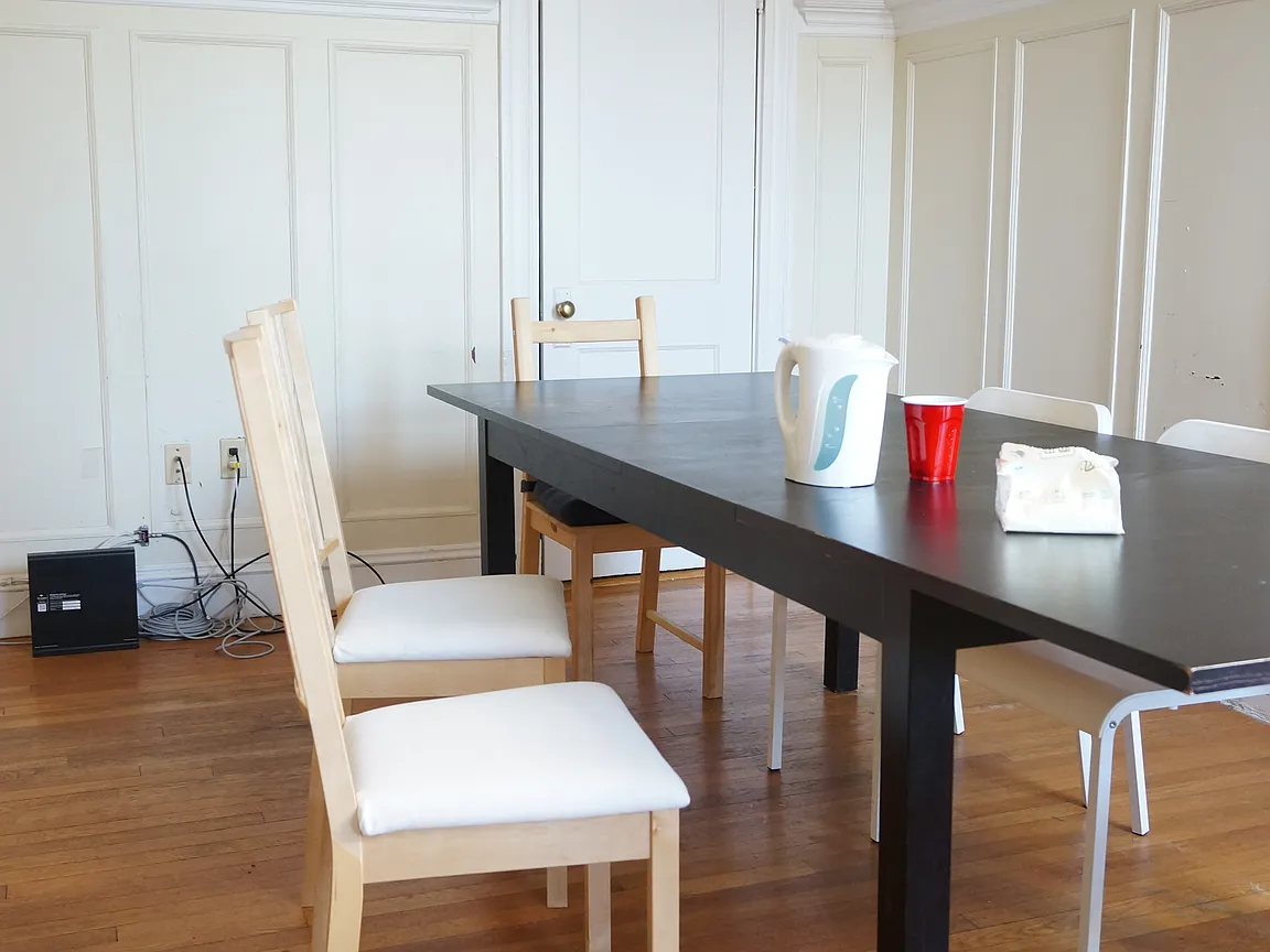 2 bed, 1 bath apartment for rent at 1126 Commonwealth Ave Unit 6, Brighton — photo 8 of 9
