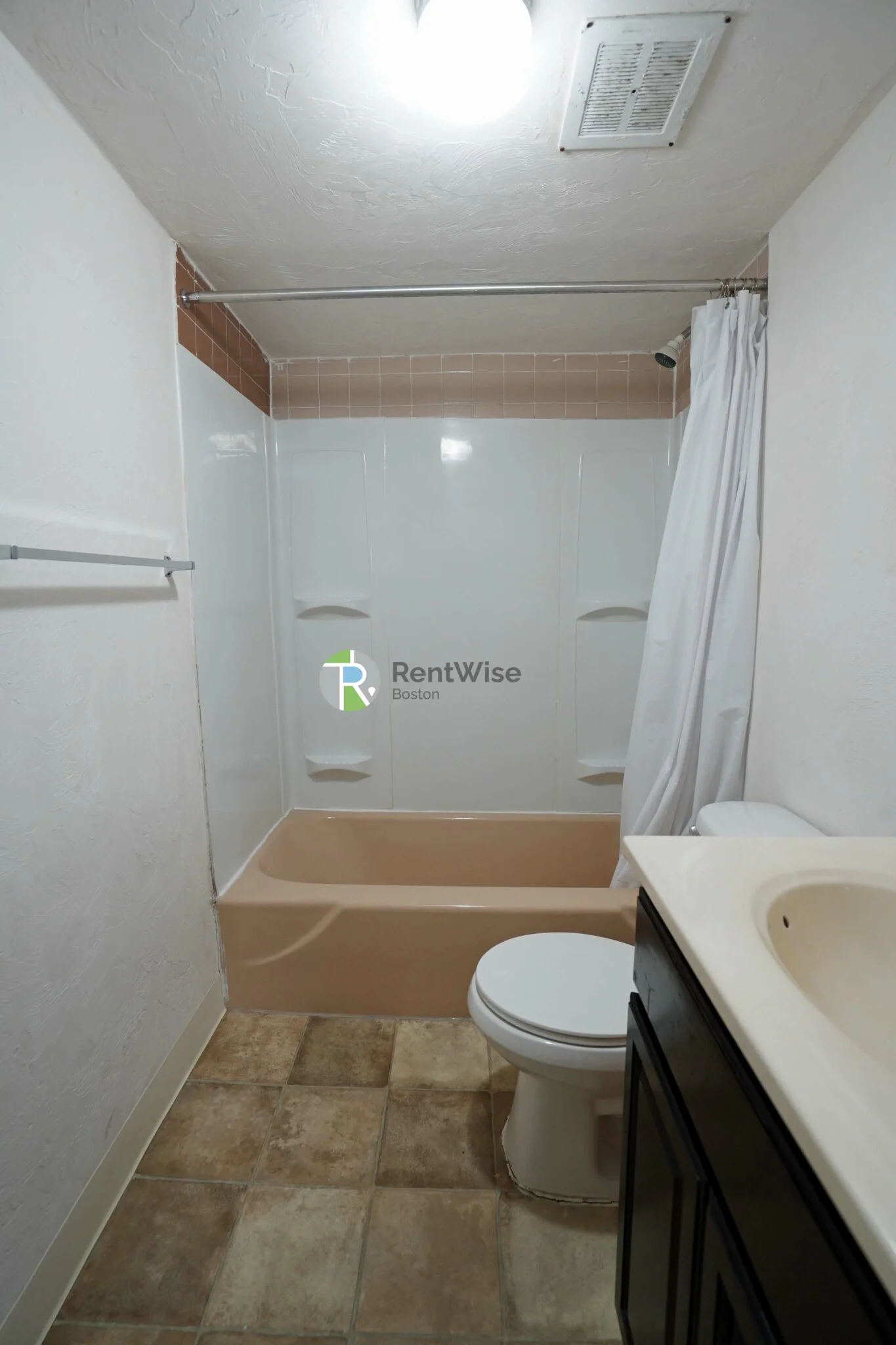 Studio bed, 1 bath apartment for rent at 1126 Commonwealth Ave Unit A, Allston — photo 15 of 15