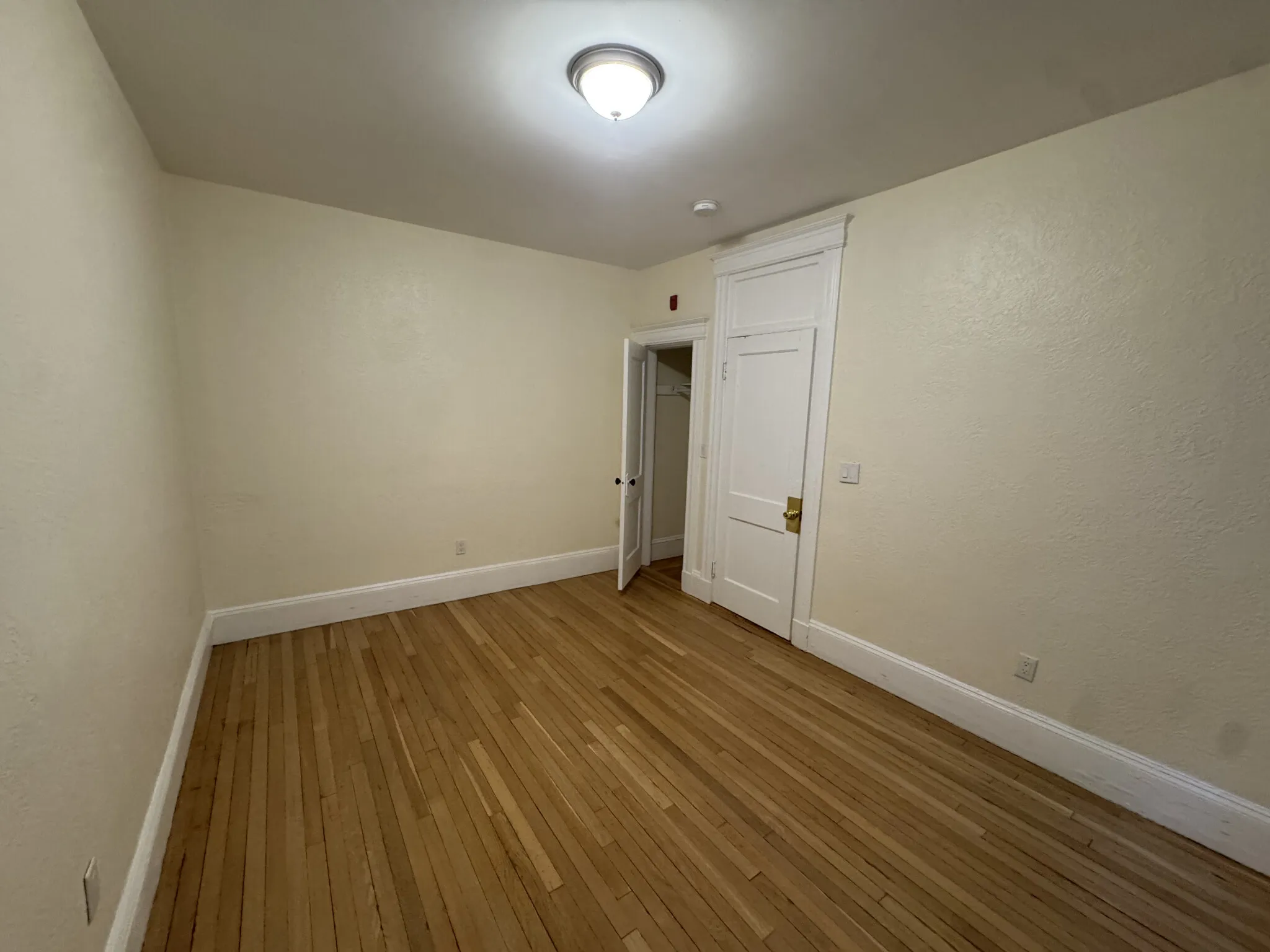 2 bed, 1 bath apartment for rent at 1127 Commonwealth Ave Unit 10, Allston — photo 19 of 25