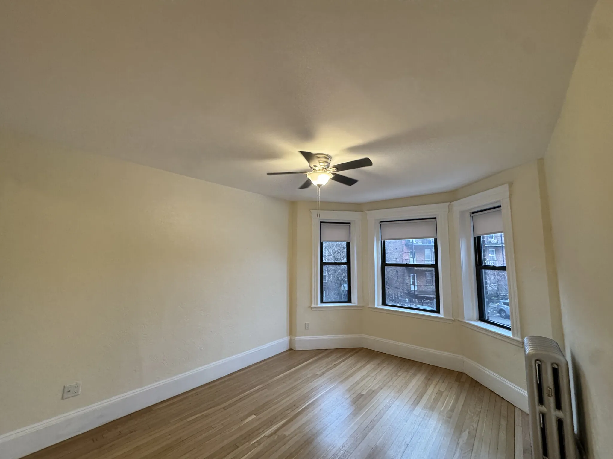 2 bed, 1 bath apartment for rent at 1127 Commonwealth Ave Unit 10, Allston — photo 24 of 25