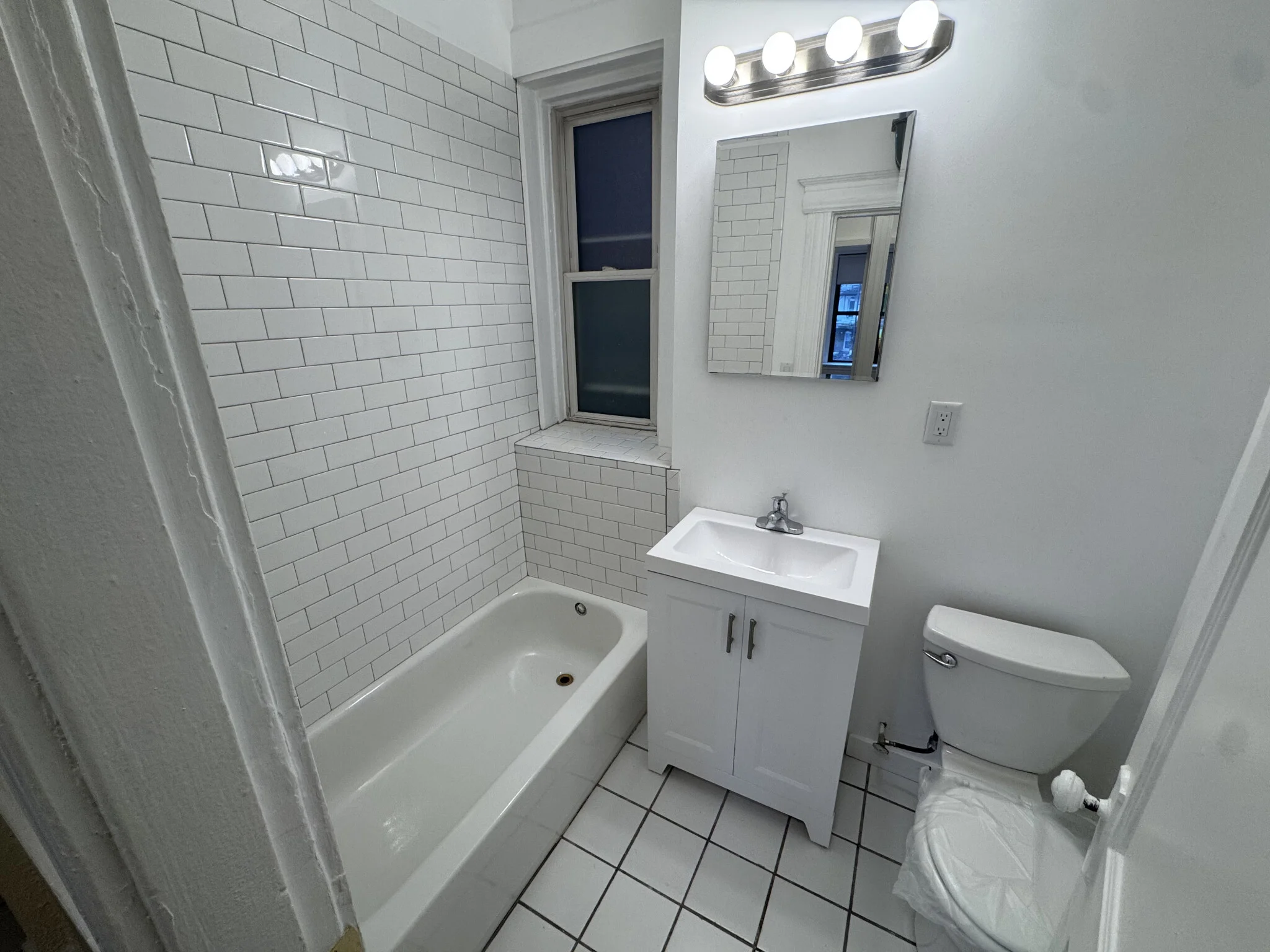 2 bed, 1 bath apartment for rent at 1127 Commonwealth Ave Unit 10, Allston — photo 25 of 25