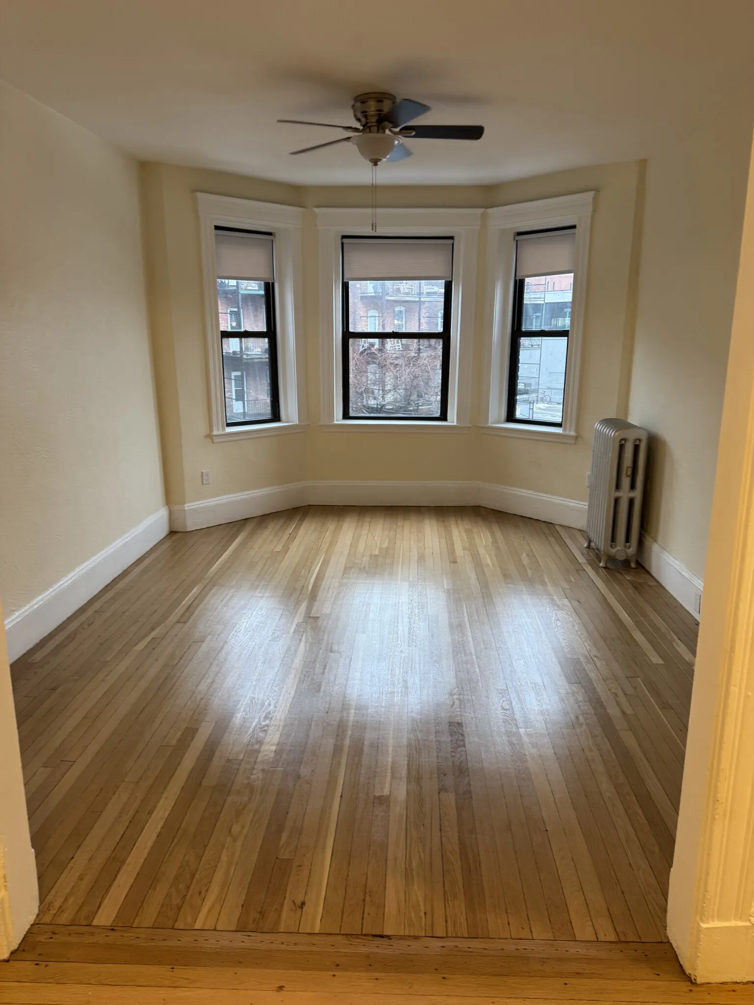 2 bed, 1 bath apartment for rent at 1127 Commonwealth Ave Unit 10, Allston — photo 10 of 25