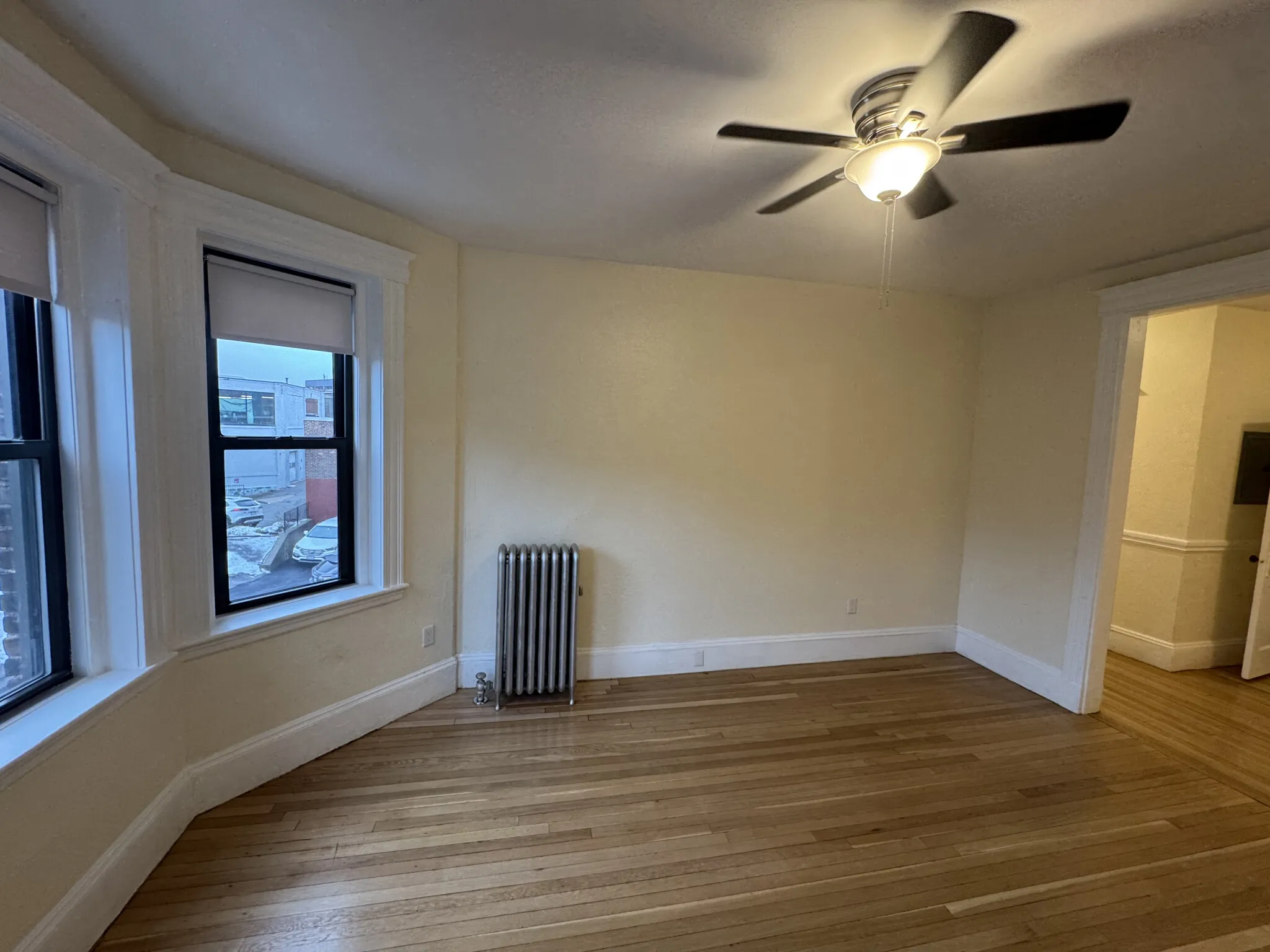2 bed, 1 bath apartment for rent at 1127 Commonwealth Ave Unit 10, Allston — photo 23 of 25