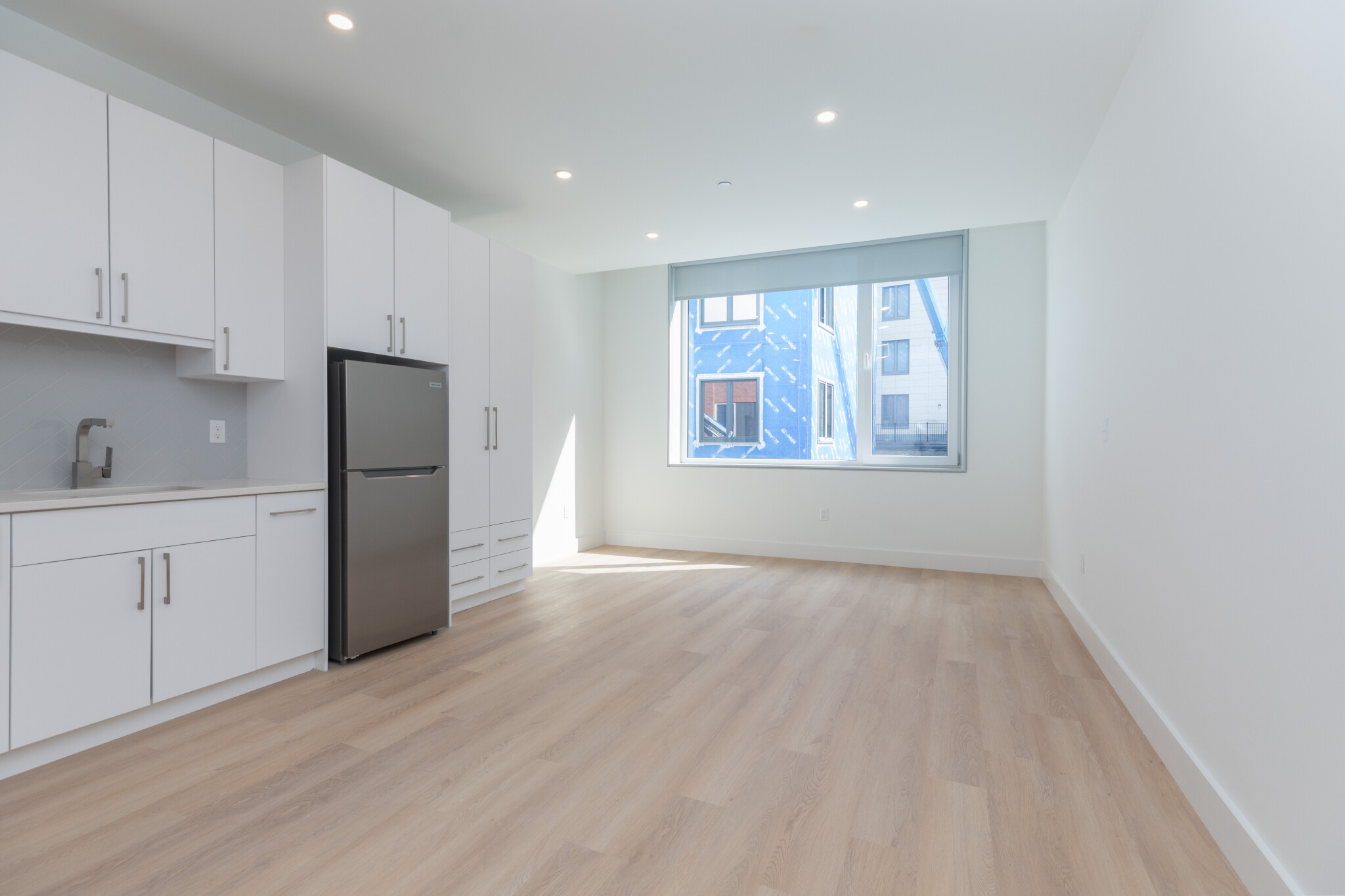 Studio bed, 1 bath apartment for rent at 1127 Harrison Ave Unit 221, Roxbury — photo 6 of 7