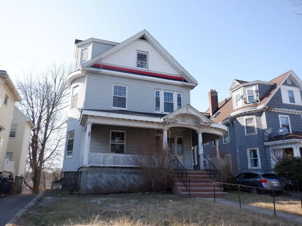 4 bed, 2 bath apartment for rent at 1127 Hyde Park Ave Unit 2, Hyde Park