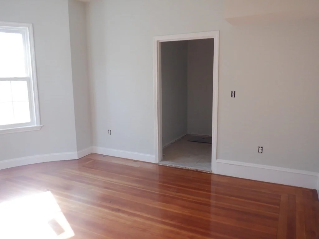 4 bed, 2 bath apartment for rent at 1127 Hyde Park Ave Unit 2, Hyde Park — photo 3 of 7