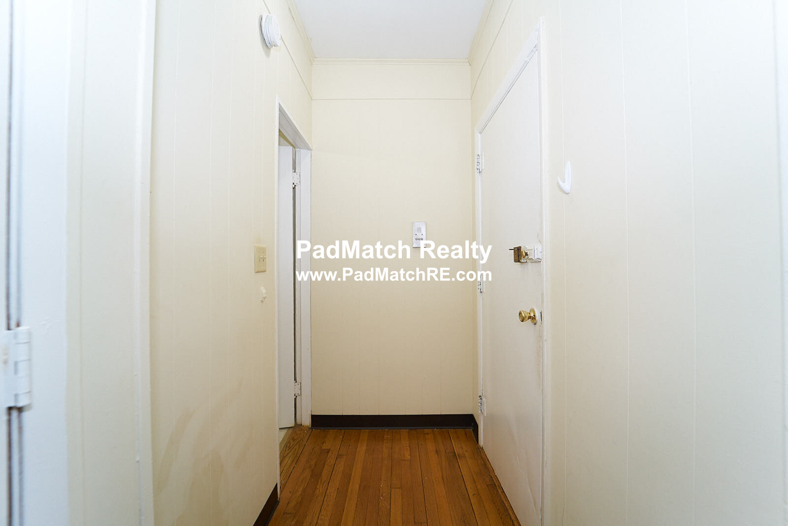 1 bed, 1 bath apartment for rent at 1128 Commonwealth Ave Unit 2, Allston — photo 5 of 13