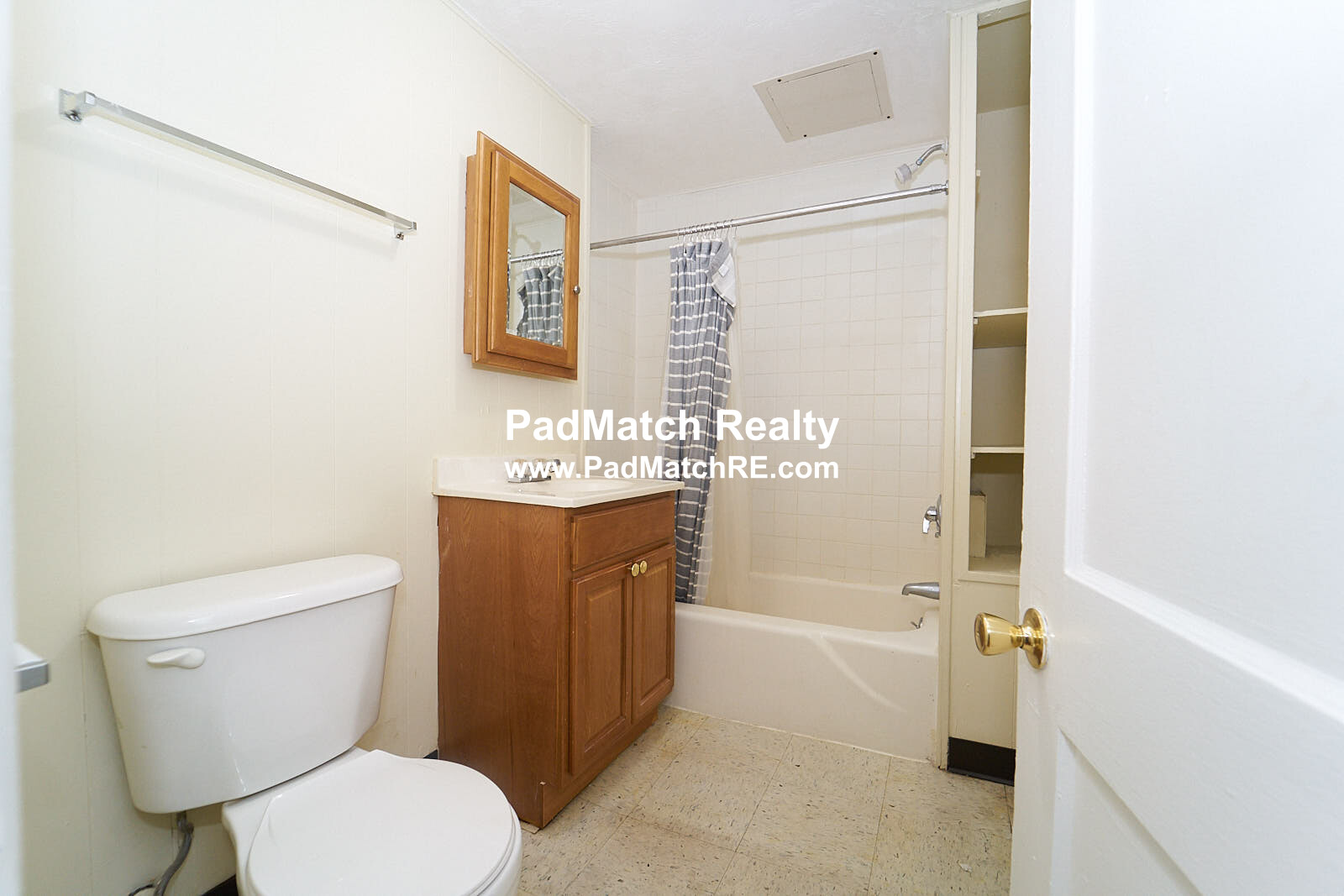1 bed, 1 bath apartment for rent at 1128 Commonwealth Ave Unit 2, Allston — photo 6 of 13