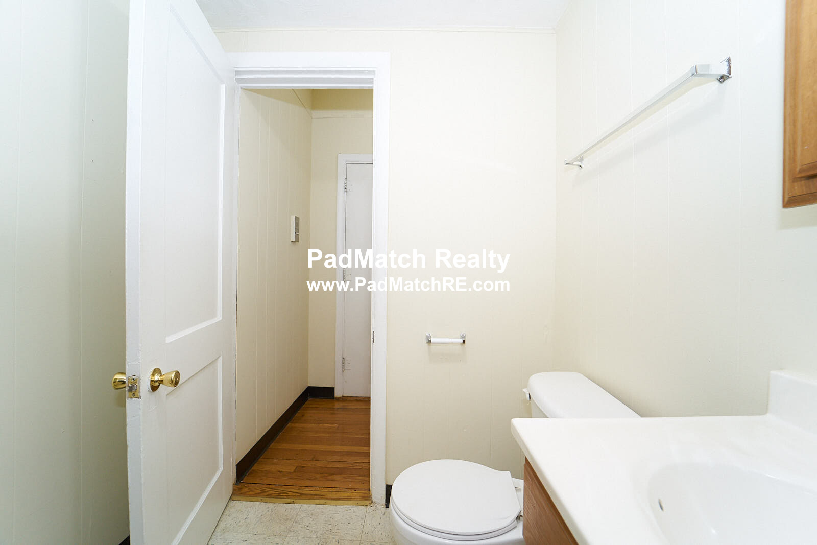 1 bed, 1 bath apartment for rent at 1128 Commonwealth Ave Unit 2, Allston — photo 8 of 13