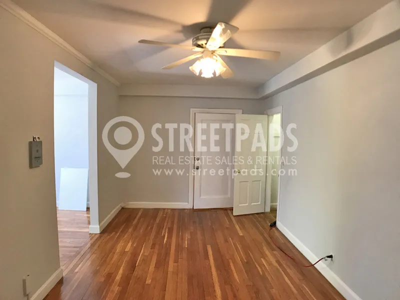 3 bed, 2 bath apartment for rent at 1129 Beacon St Unit 6, Longwood — photo 27 of 37