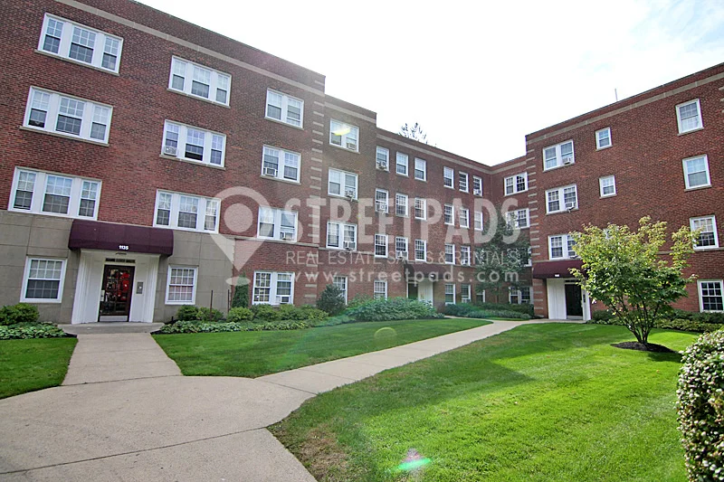 3 bed, 2 bath apartment for rent at 1129 Beacon St Unit 6, Longwood — photo 37 of 37