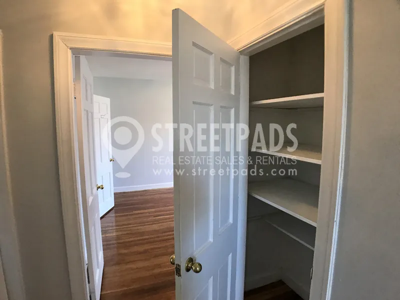 3 bed, 2 bath apartment for rent at 1129 Beacon St Unit 6, Longwood — photo 14 of 37
