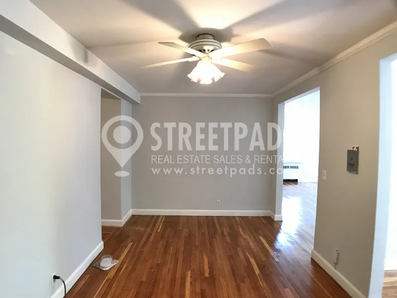3 bed, 2 bath apartment for rent at 1129 Beacon St Unit 6, Longwood — photo 26 of 37
