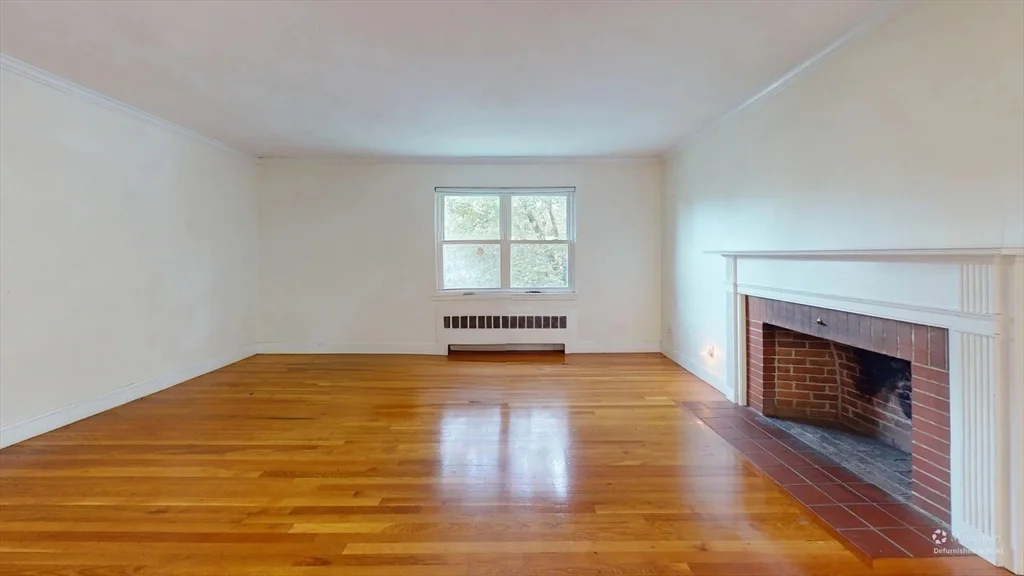 3 bed, 1 bath apartment for rent at 115 Withington Rd Unit 113, Newton — photo 4 of 14