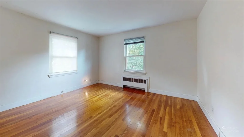 3 bed, 1 bath apartment for rent at 115 Withington Rd Unit 113, Newton — photo 5 of 14