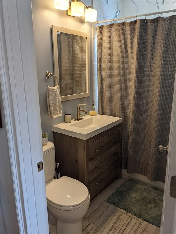 3 bed, 1 bath apartment for rent at 113 3rd St Unit 1, Medford — photo 13 of 14