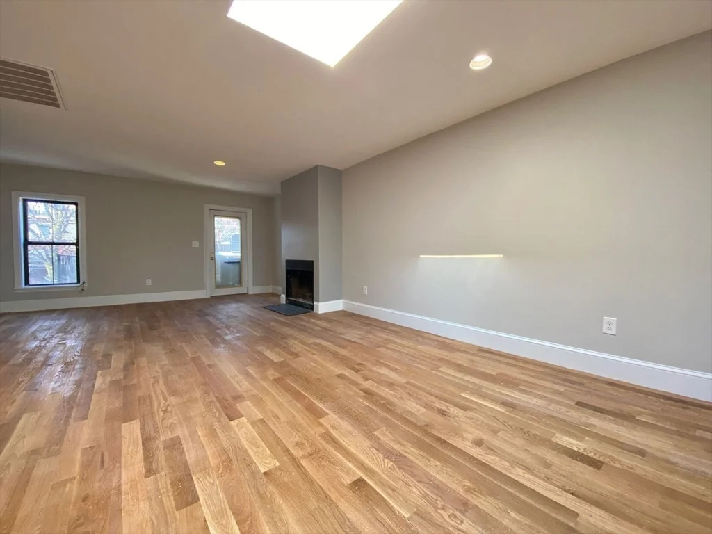 3 bed, 1 bath apartment for rent at 113 Appleton St Unit 3, South End — photo 5 of 21