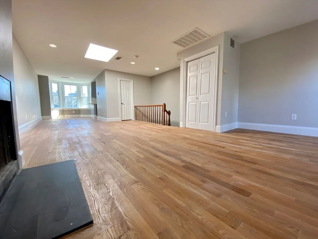 3 bed, 1 bath apartment for rent at 113 Appleton St Unit 3, South End — photo 2 of 21