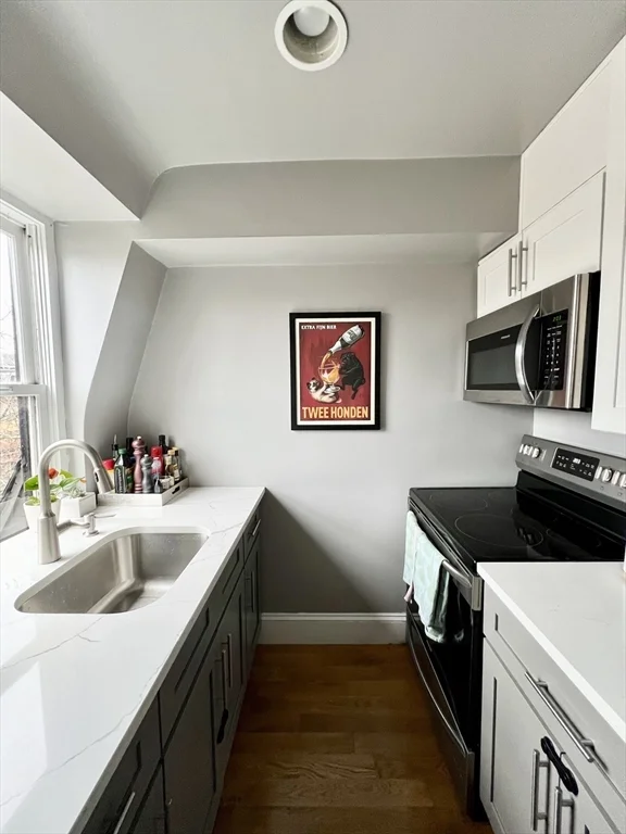 3 bed, 1 bath apartment for rent at 113 Appleton St Unit 3, South End — photo 10 of 21