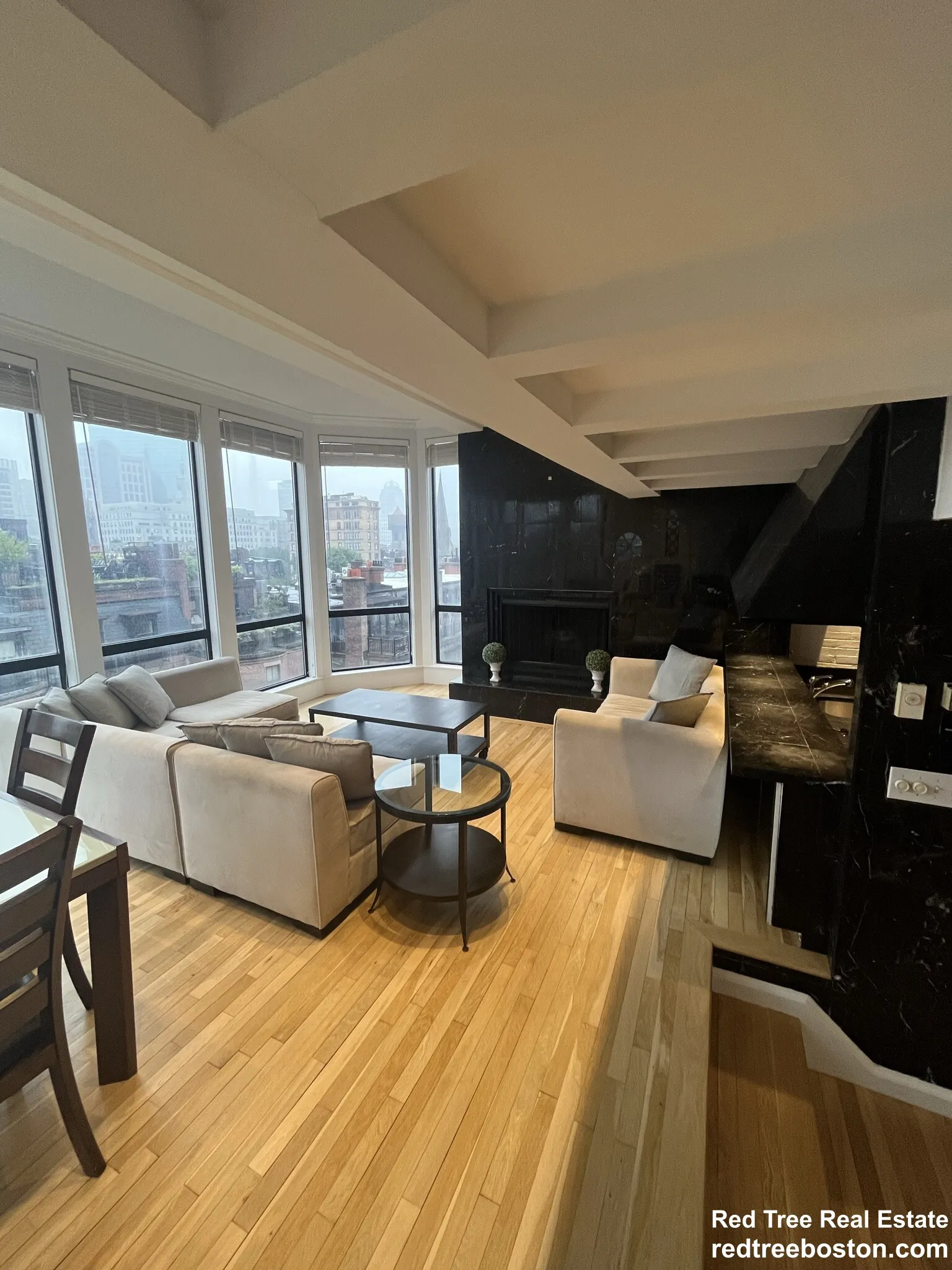 2.5 bed, 3 bath apartment for rent at 113 Beacon St Unit 1, Back Bay — photo 3 of 66