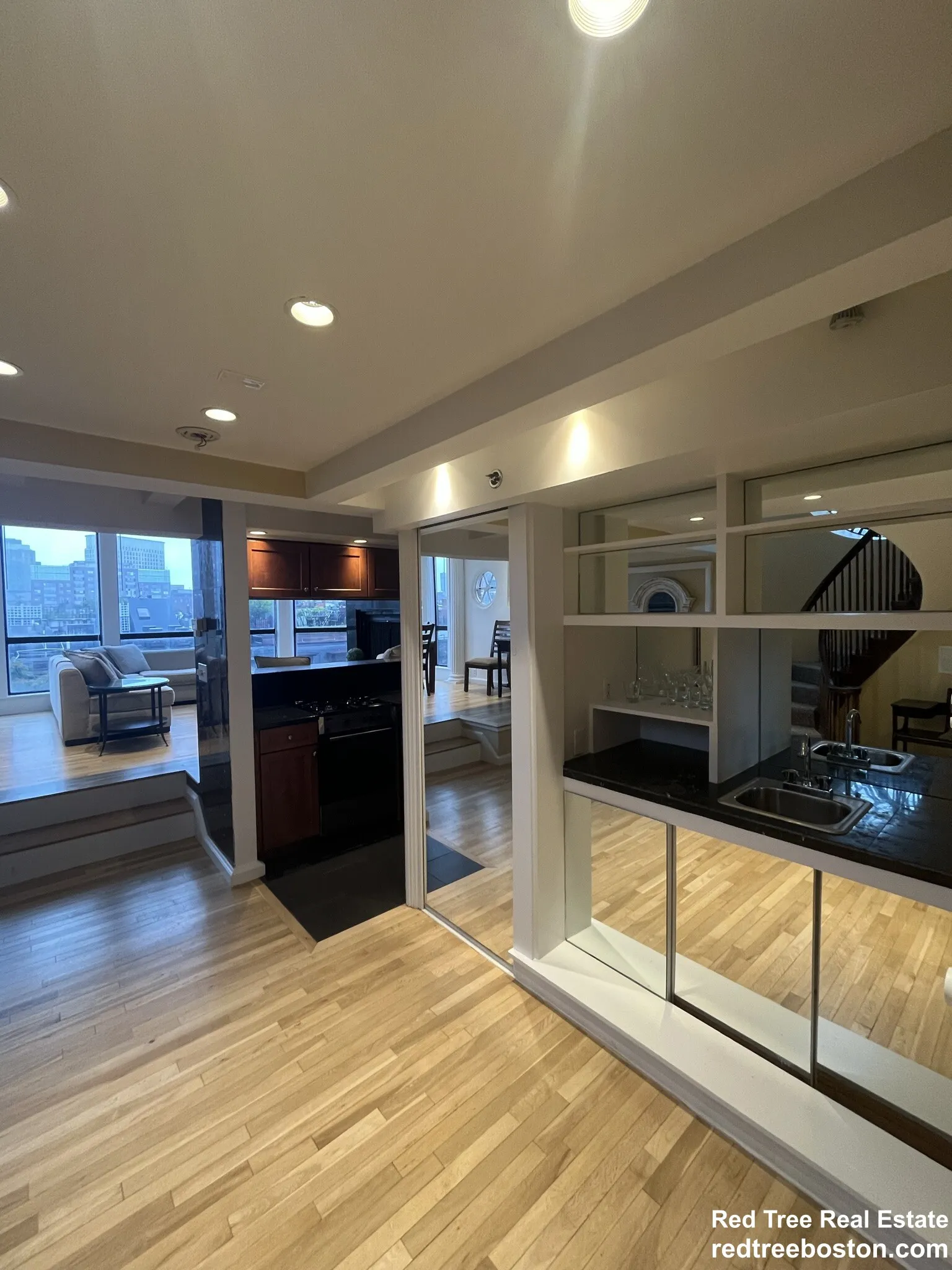 2.5 bed, 3 bath apartment for rent at 113 Beacon St Unit 1, Back Bay — photo 18 of 66