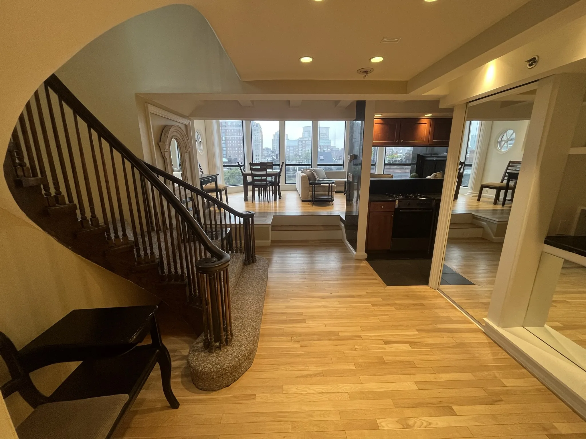 2.5 bed, 3 bath apartment for rent at 113 Beacon St Unit 1, Back Bay — photo 42 of 66