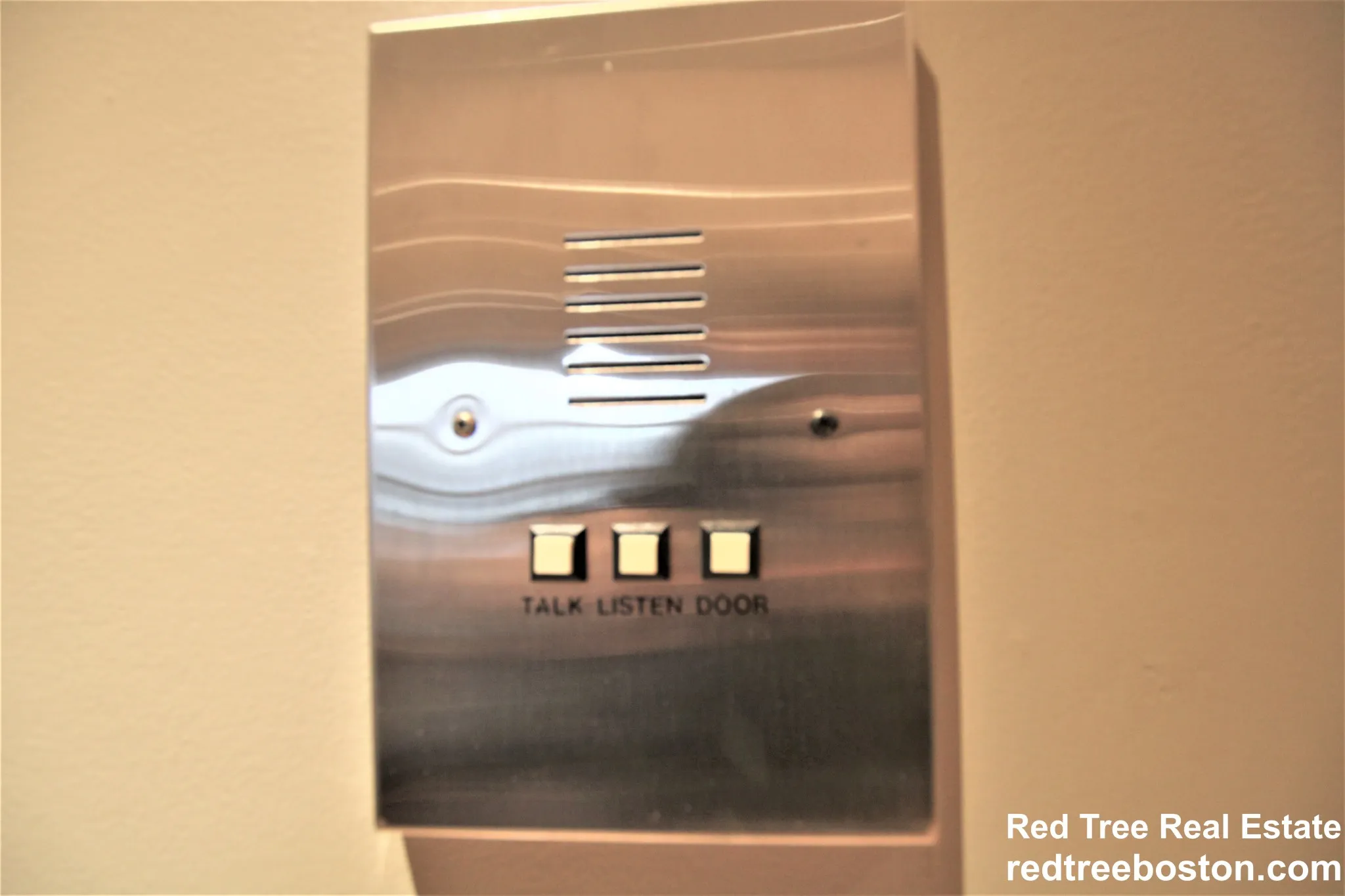 2.5 bed, 3 bath apartment for rent at 113 Beacon St Unit 1, Back Bay — photo 24 of 66